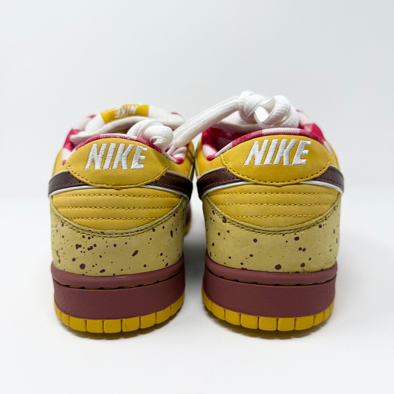 sb dunk yellow lobster