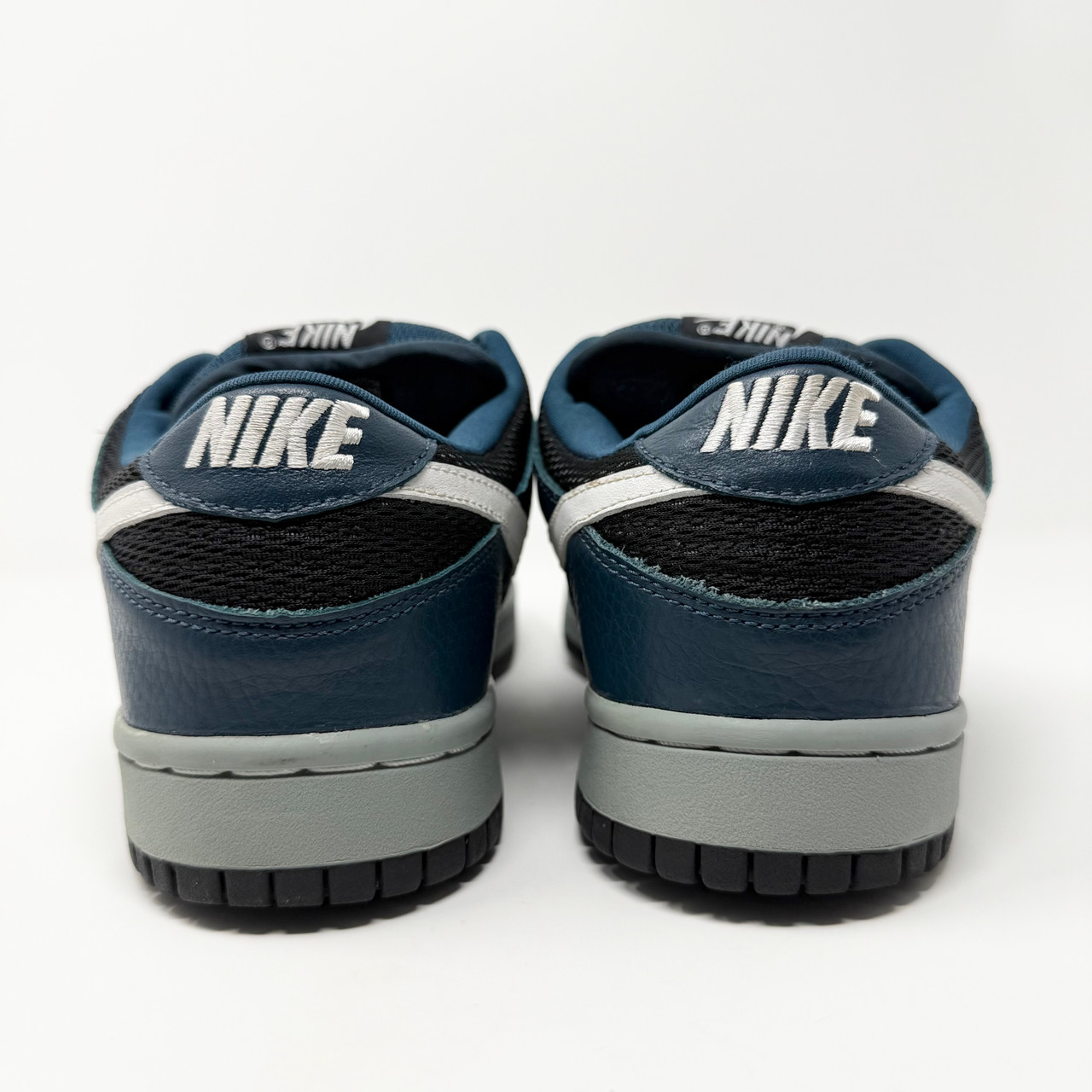 Nike Dunk Low Pro SB Futura* - Truest