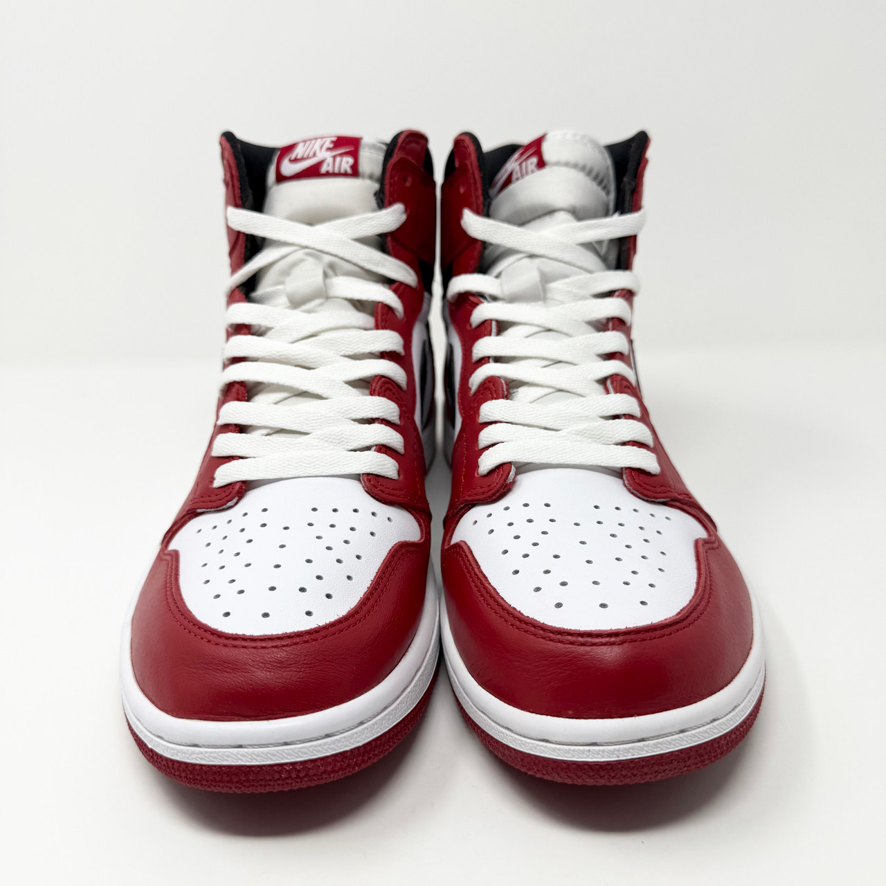 jordan 1 mid chicago white laces