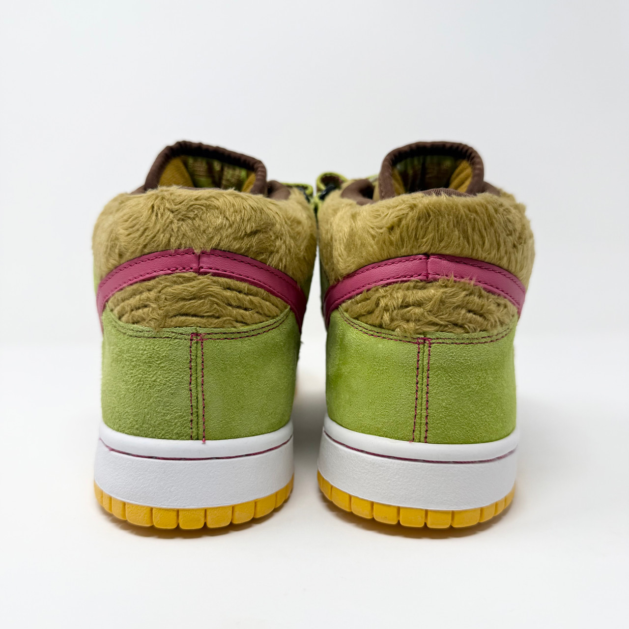Nike Dunk Mid SB Three Bears 'Mama Bear' - Truest