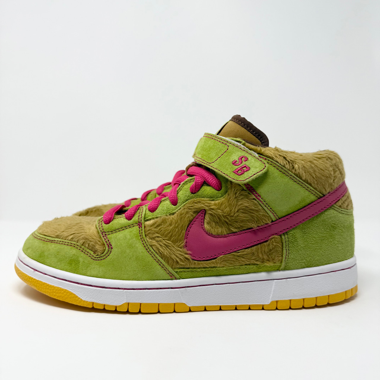 Nike Dunk Mid SB Three Bears 'Mama Bear' - Truest