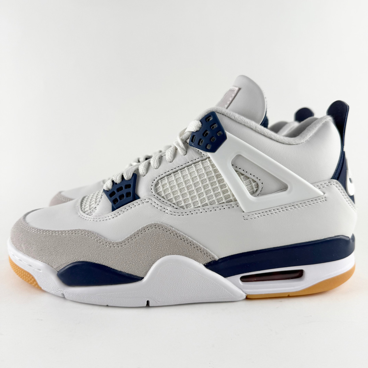 Air Jordan 4 Retro SB 'Navy' - Truest