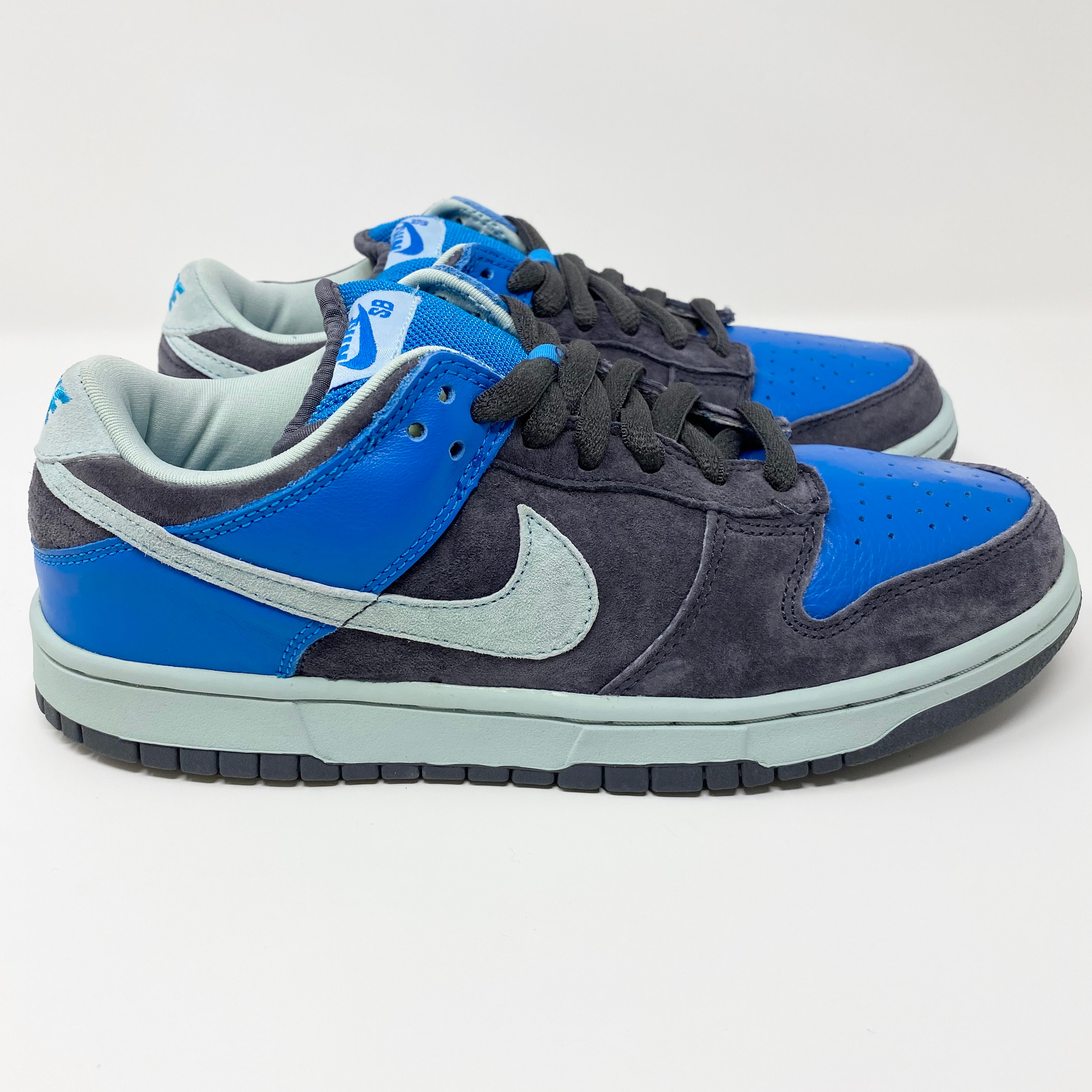 aqua chalk dunks