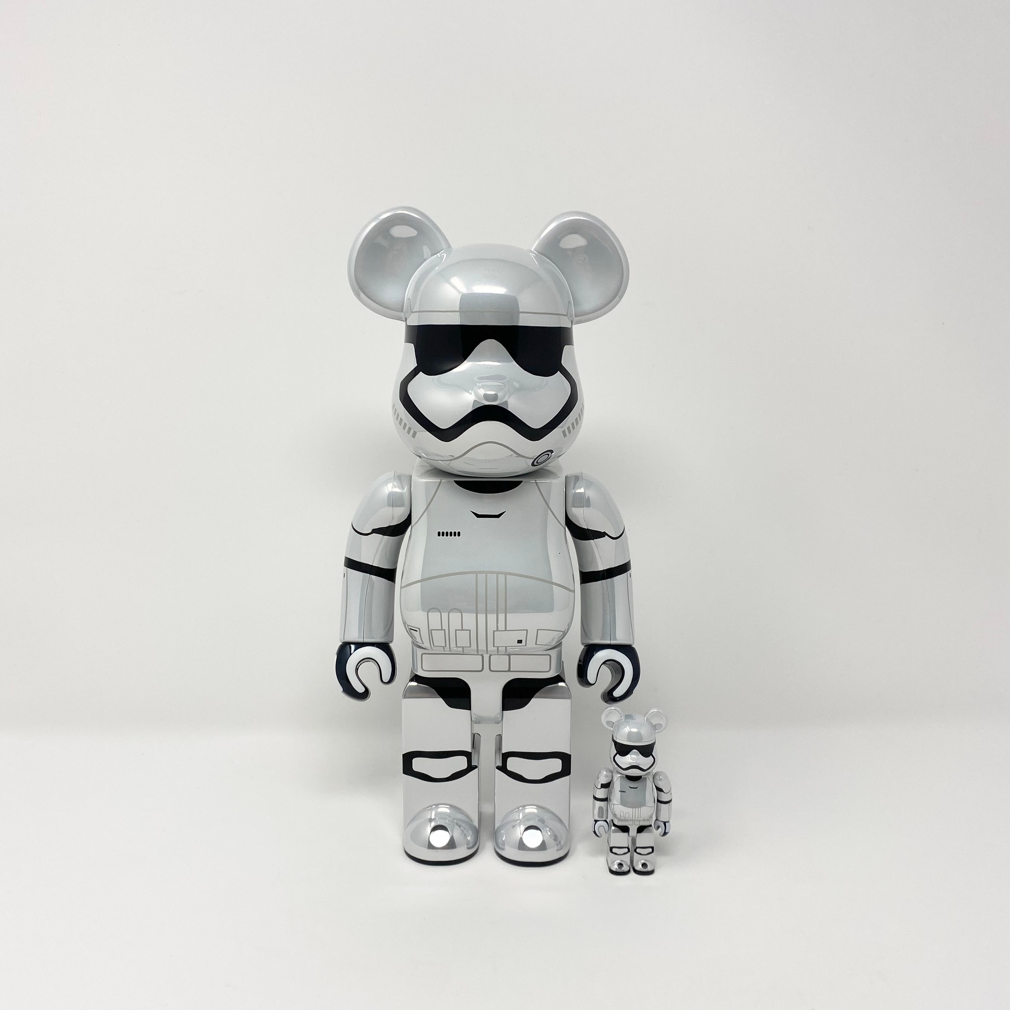 Bearbrick First Order Storm Trooper Chrome (400%)