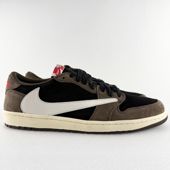 Air Jordan 1 Low Travis Scott 'Mocha' Sample*