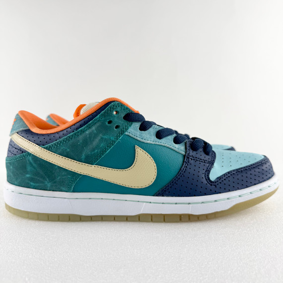 Nike Dunk Low SB QS 'MIA Skate Shop'