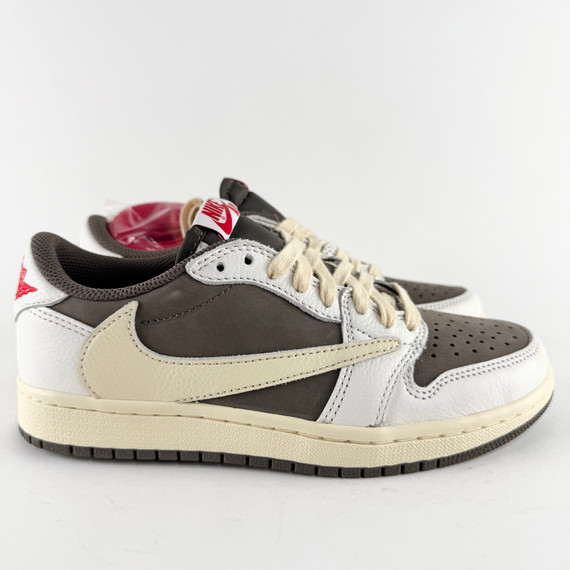 Air Jordan 1 Low Travis Scott 'Reverse Mocha'**