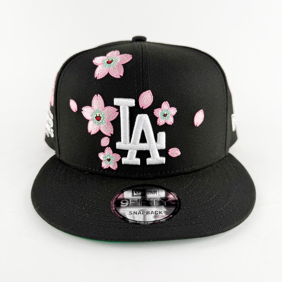 Supreme New Era 'Classic Script-Black' Fitted - Truest