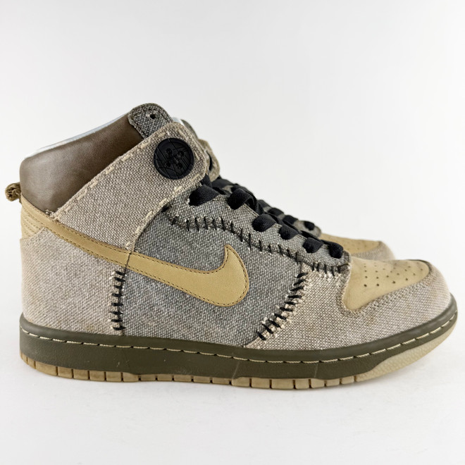 Nike Dunk Hi 'Coraline' Sample