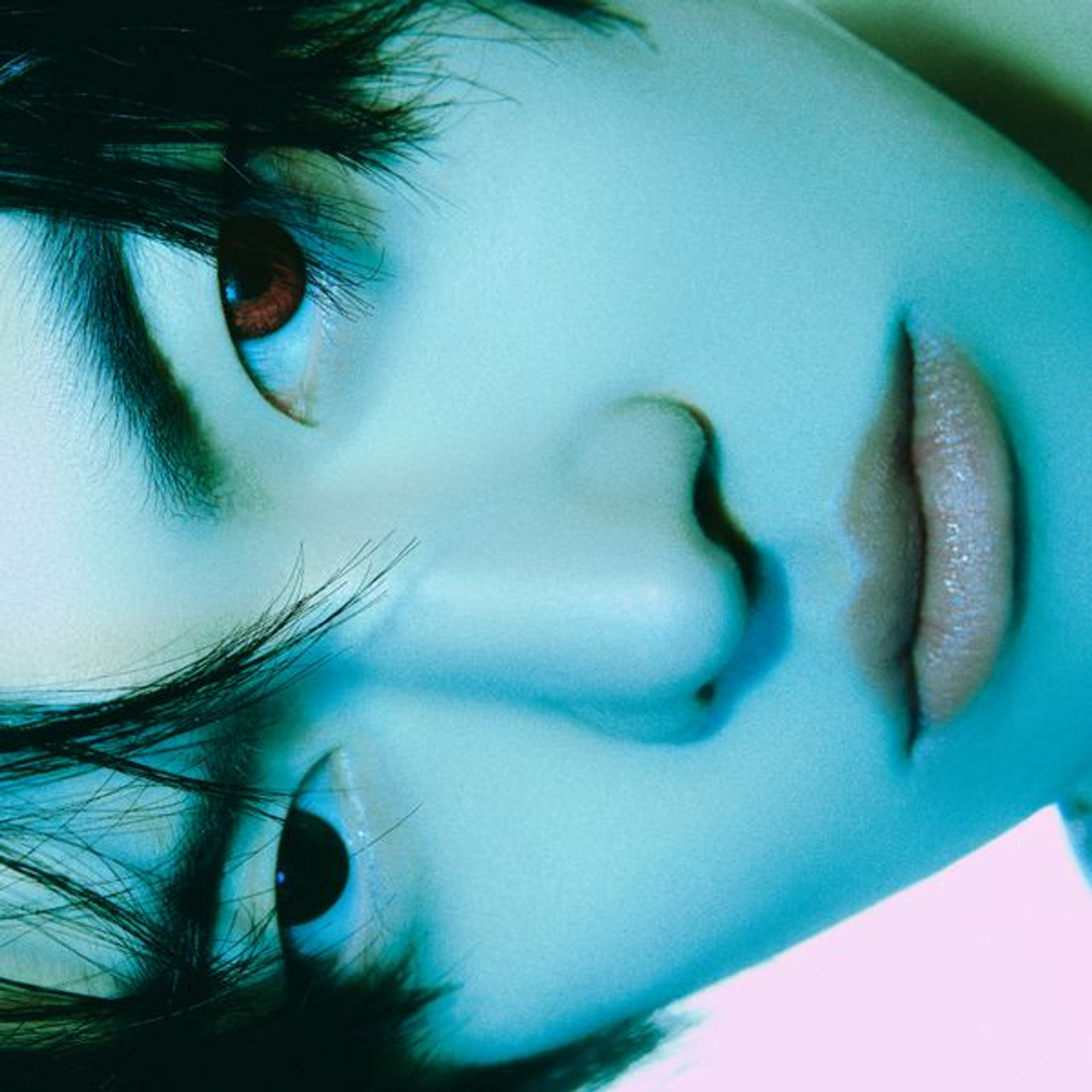 LEO - EP Album [COME CLOSER] - interAsia