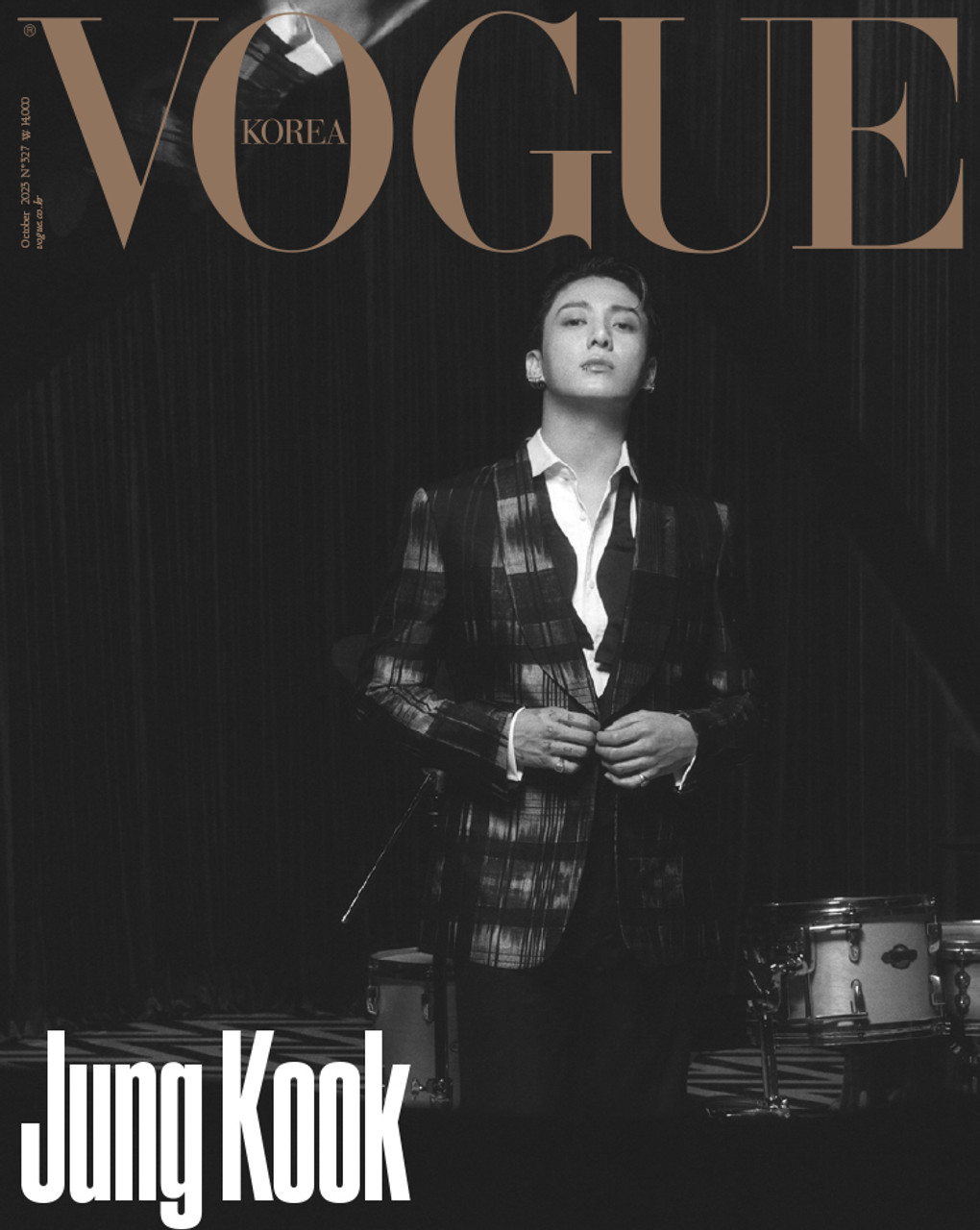 V - VOGUE Korea Magazine Cover V (Oct 2022)