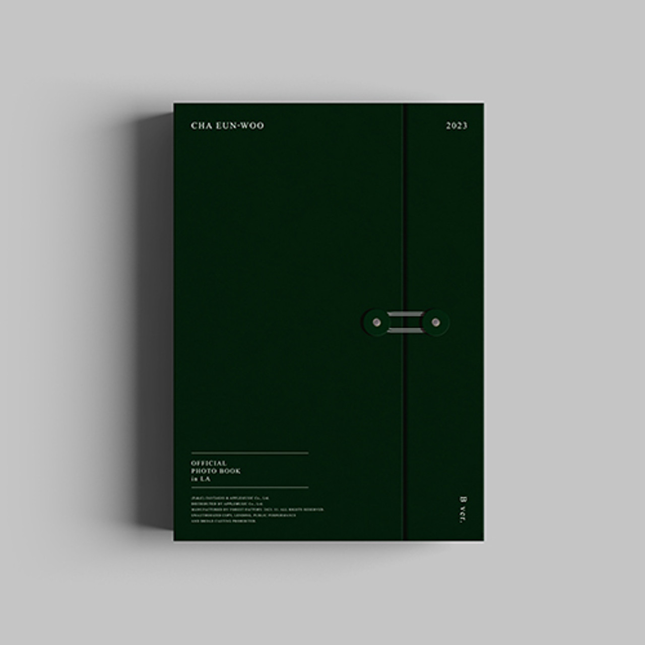 CHA EUNWOOASTRO  2023 OFFICIAL PHOTO BOOK in LA B ver