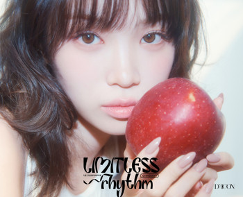 LE SSERAFIM - A-TYPE DICON VOLUME Nº32 LE SSERAFIM LIMITLESS RHYTHM (KIM CHAEWON) + BINDER PAPER TYPE A ON-PACK