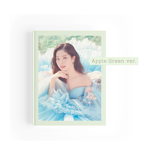 Dahyun - 1st PHOTOBOOK [Yes, I am Dahyun] Apple Green ver