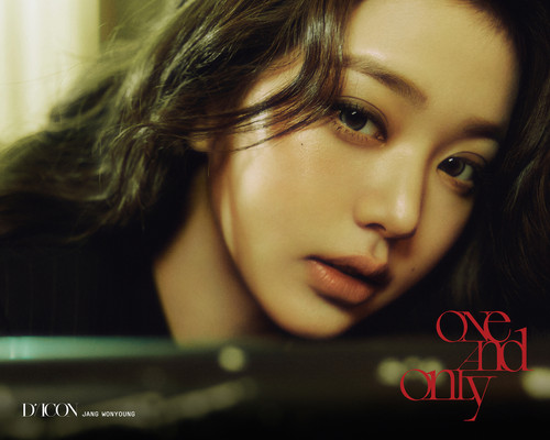 JANG WONYOUNG (IVE) - DICON VOLUME N°31 JANG WONYOUNG ONE AND ONLY