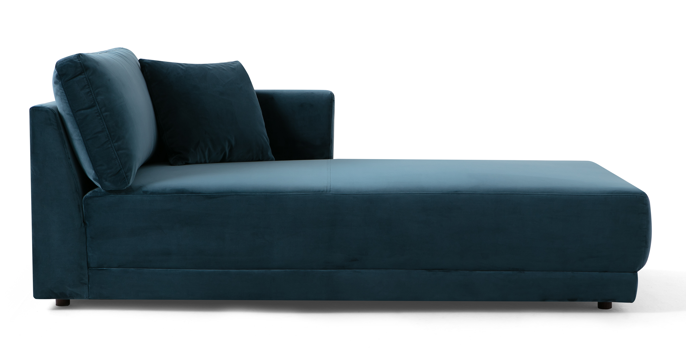 Petrol Domus Right Chaise has one straight arm on the right when facing, one back cushion, and one throw. This item can be used alone or added as part of the Domus series. The Domus is a floor based series, fully upholstered with a large attached seat cushion. The style is modern and minimalist.