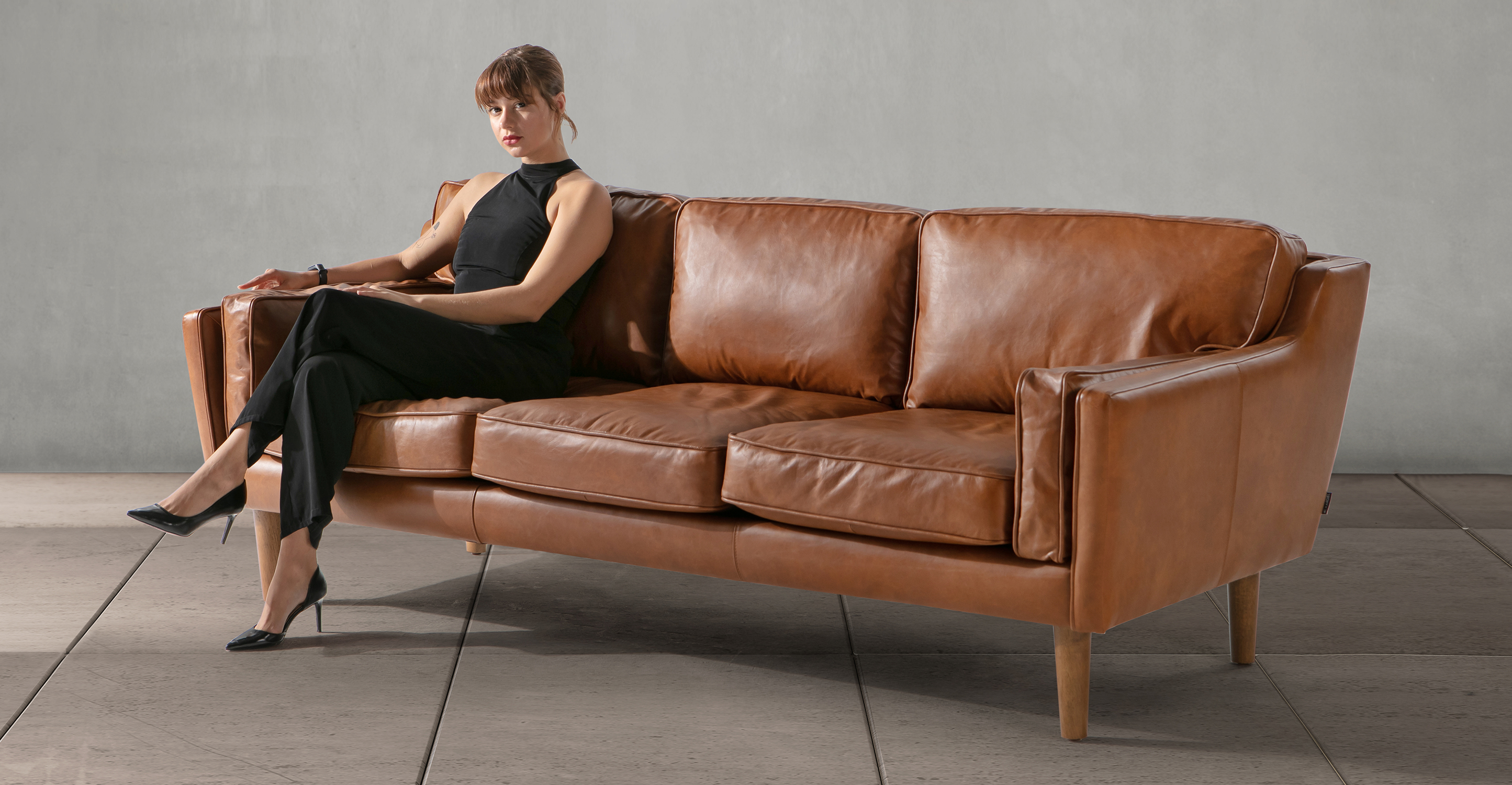 Kardiel Beatnik 86 Leather Sofa, Napoli Spice Brown