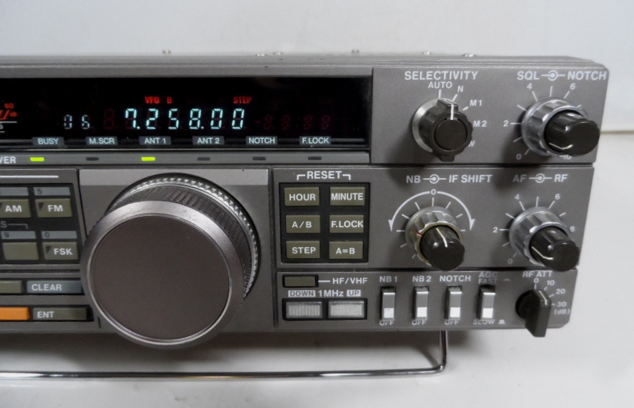 Kenwood R-5000 General Coverage Communications Receiver With YK-88A-1  Optional AM Filter Installed in Excellent Condition