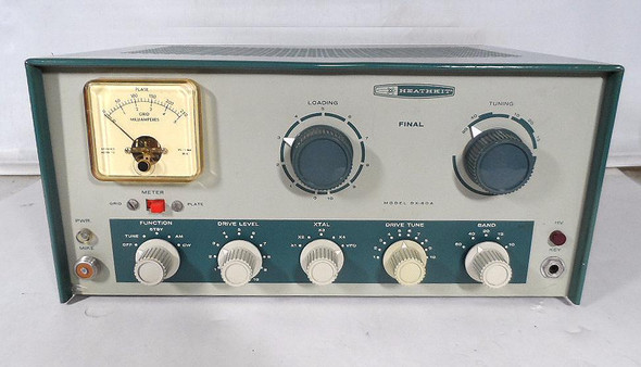 Vintage Heathkit DX-60A amateur radio transmitter in excellent cosmetic and working condition. 90W CW/AM, 80-40-20-15-10 meters, with three crystals. Classic tube rig, fully functional. Great for ham radio enthusiasts. Shipping available nationwide.
