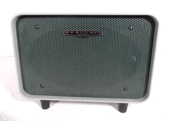 Vintage Heathkit SB-600 communications speaker in collector quality condition. Perfect match for SB-301, SB-401, SB-101 and other Heathkit rigs. Cabinet fits HP-23 power supply. Excellent audio, fully working. Nationwide shipping available.