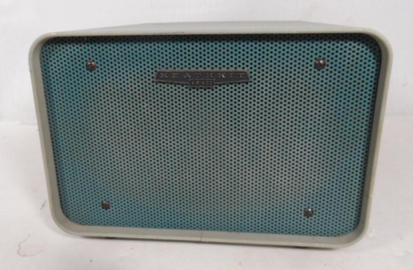 Vintage Heathkit SB-600 communications speaker in collector quality condition. Perfect match for SB-301, SB-401, SB-101 and other Heathkit rigs. Cabinet fits HP-23 power supply. Excellent audio, fully working. Nationwide shipping available.