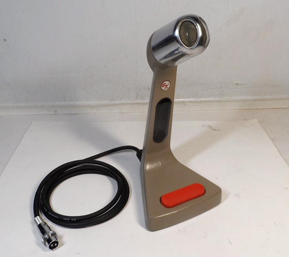 Excellent condition Electro-Voice 719 vintage ceramic omnidirectional press-to-talk desk microphone. No marks or scratches. Hi-Z, 70-7000 Hz, ideal for ham radio and communications. Classic collector's piece.