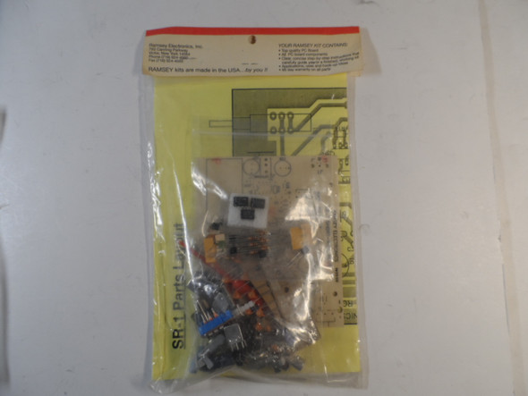 Ramsey Electronics Kit SR-1, 4-10 MHz Shortwave Radio & Matching Case & Knob Set NEW  in Package