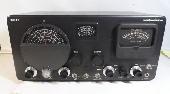 Working Hallicrafters S-78 AM/FM communications receiver in very good condition. Classic 1950s vintage shortwave and broadcast receiver with solid performance and great cosmetics. Excellent for collectors, restorers, or active shortwave listening. A nice example of Hallicrafters engineering.