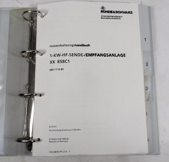Original Rohde & Schwarz XK 8582C1/C2 HF Transceiver technical manual set (2 volumes, German). Hard binders No. 2 (680.1110.85) & 3 (680.1110). Rare service documentation for collectors and radio engineers. Excellent condition.