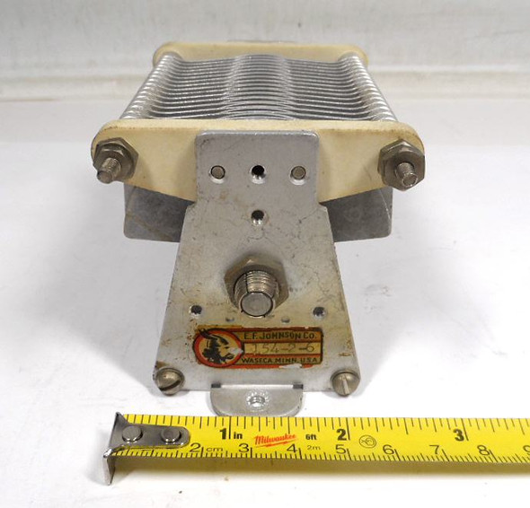 EF Johnson 154-2-6 15-363 pF 2000V Single Section Air Variable Capacitor. Genuine E.F. Johnson compact Type E single air variable ideal for ham radio transmitters, amplifiers, and antenna tuners. Rugged aluminum construction with steatite insulation, approx. 6¼″ L × 2⅝″ W × 2⅝″ H, ¼″ shaft, 0.045″ plate spacing. Clean used condition. Perfect for vintage restoration or medium-power RF projects. Nationwide Radio & Eq. Sales – ke9pq.com