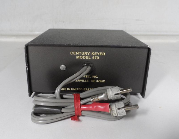 Ten-Tec Single Paddle Electronic Keyer Model 670 Matches the Century 21 Transceiver #2