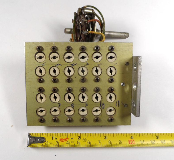 Crystal Deck for 12, FT-243 Type Crystals with the Switch