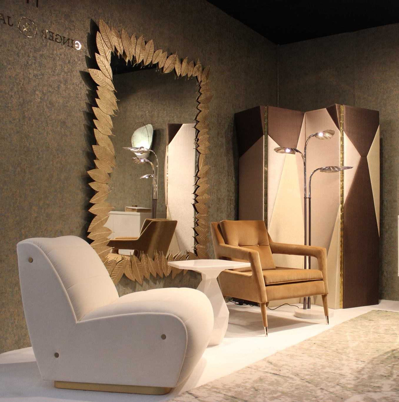 NEWMAN ARMCHAIR