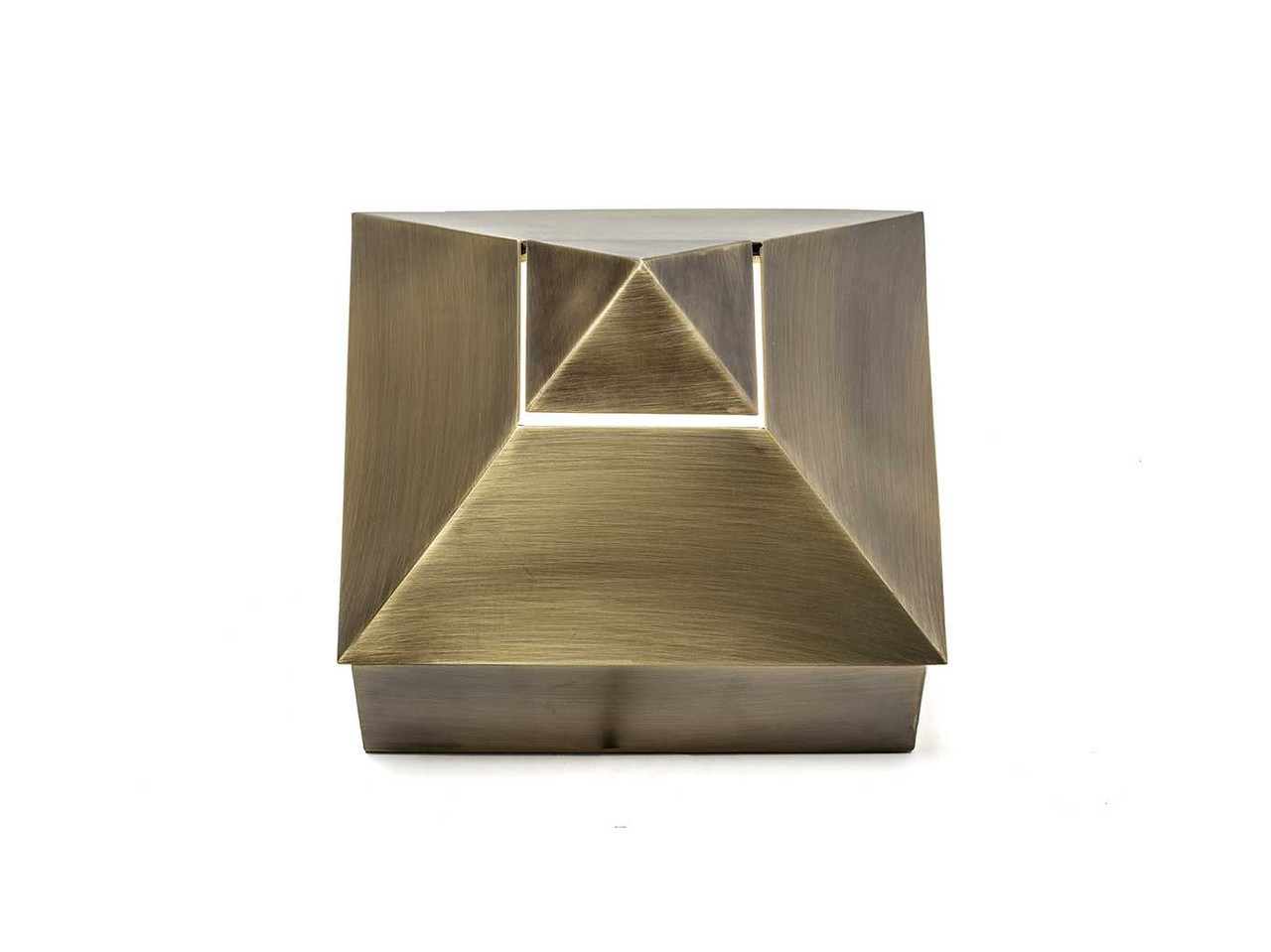 Stud Sconce