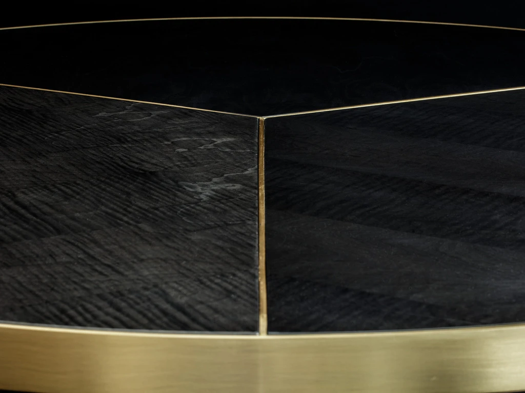 Ray Oval 2 Dining Table