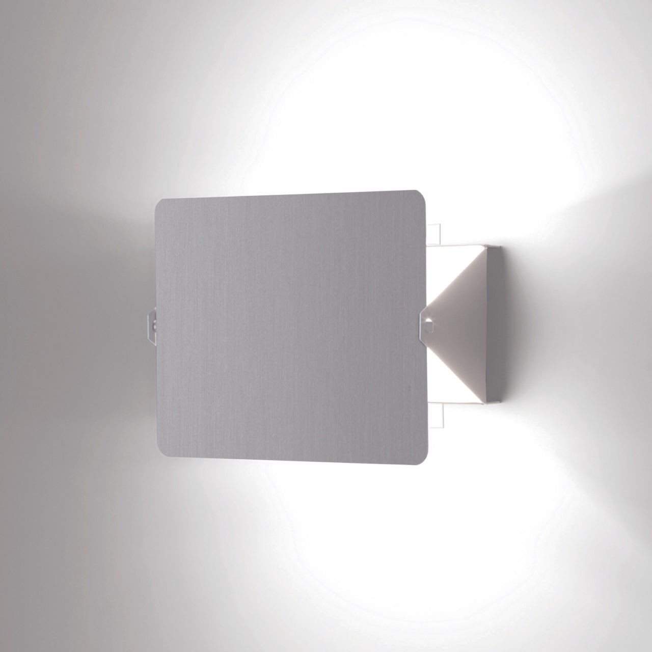 wall lamp