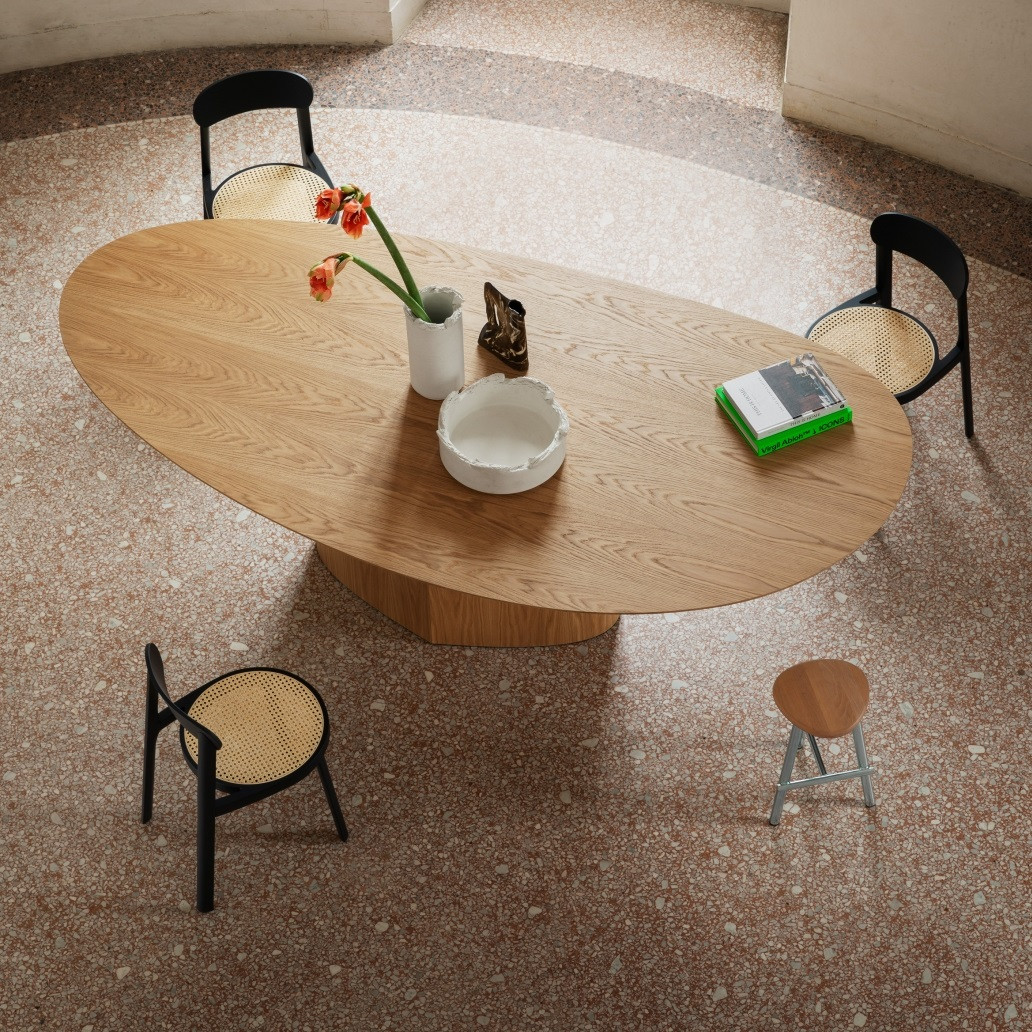 Monoplauto Dining Table