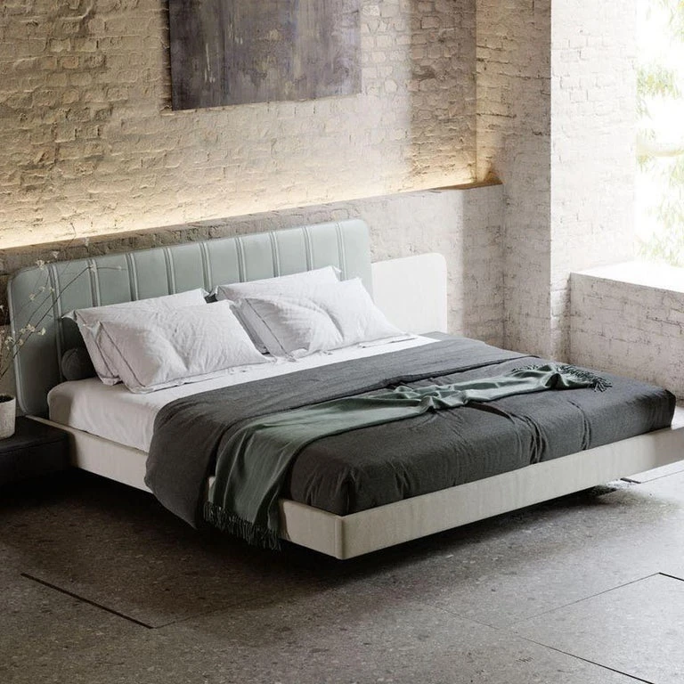 Amanda Bed