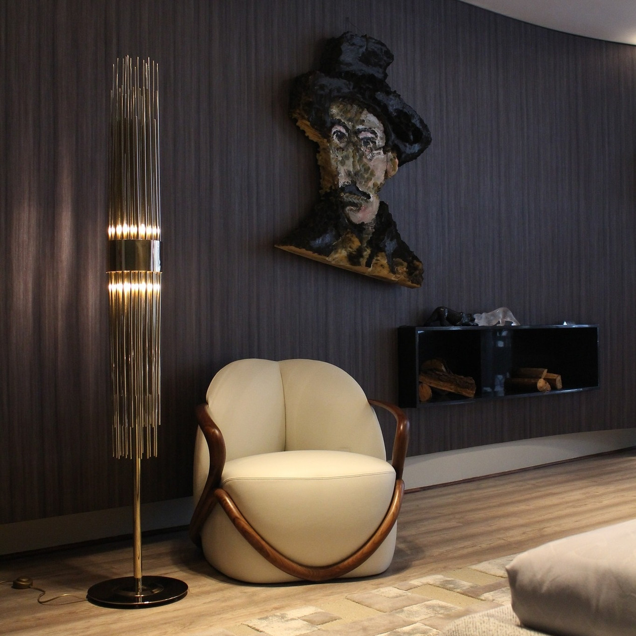 Streamline Floor Lamp