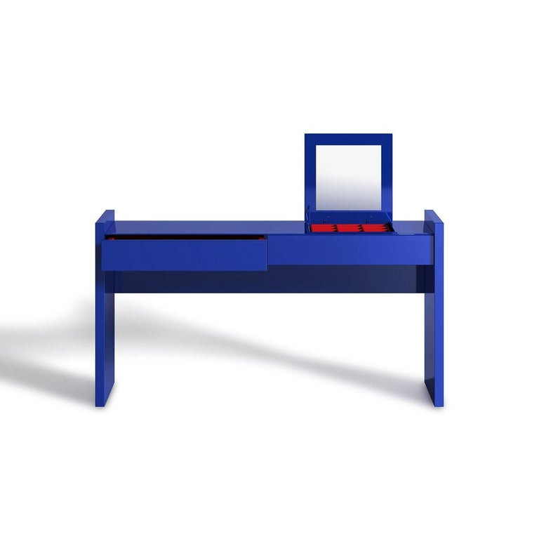 Erzou II Dressing Table