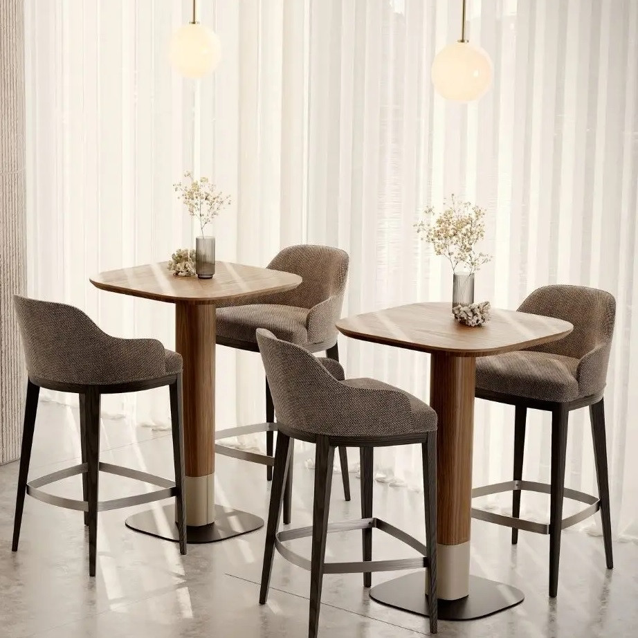 Anna Stool