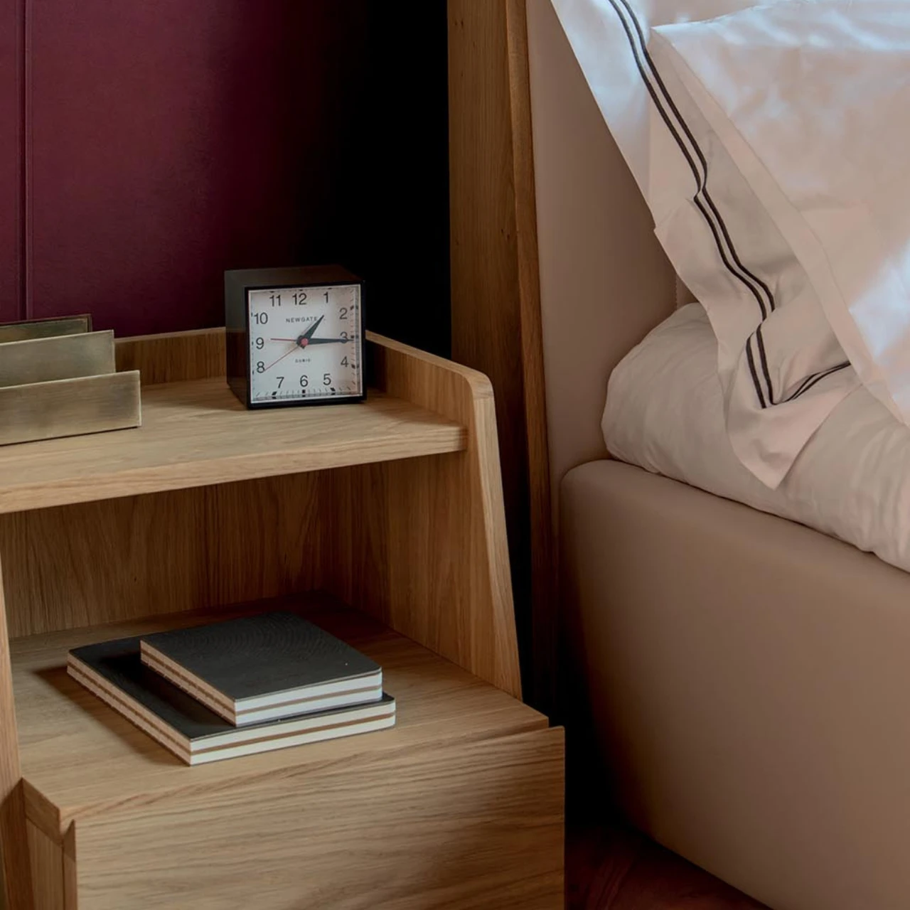 Urca Night Table