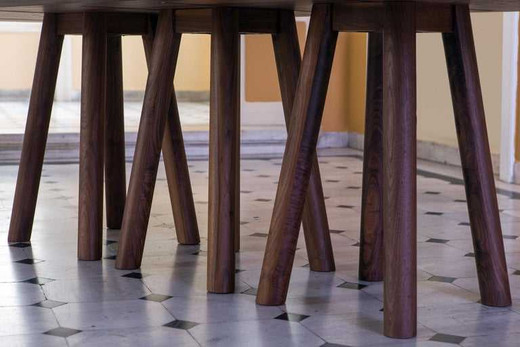 MOS-I-KO 001 F Dining Table