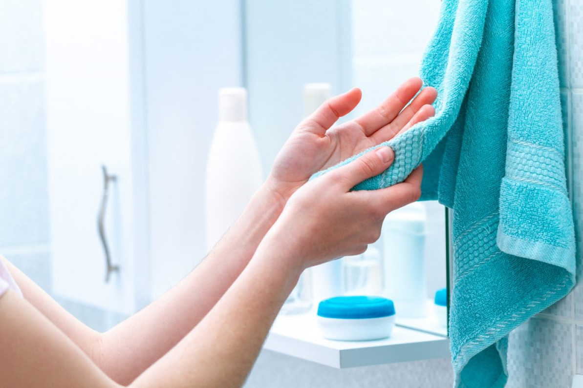 Towel Toe Grab 