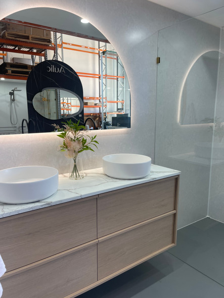 COVE LIGHT OAK VANITY - 1500 4D COVE LIGHT OAK VANITY - 1500 4D