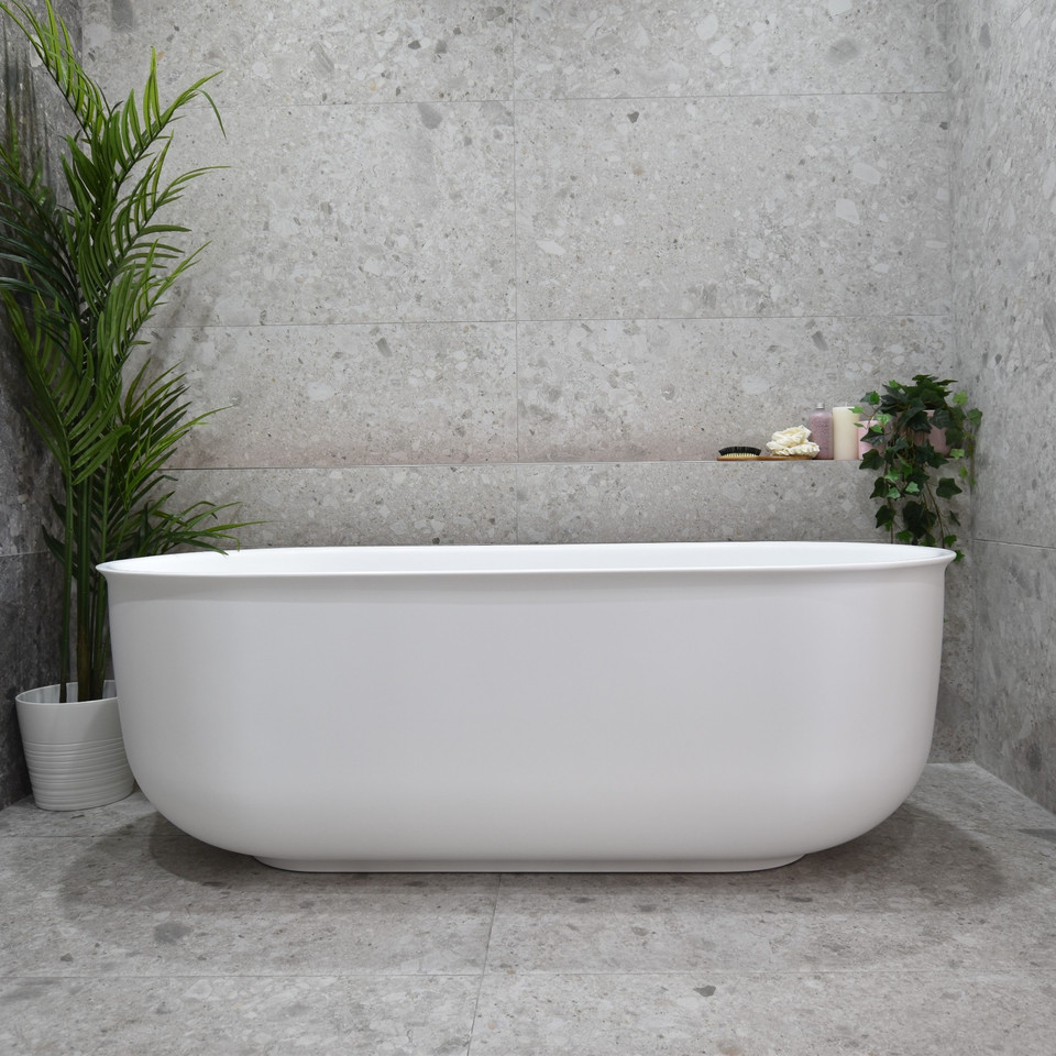 MAYFAIR FREESTANDING BATH 1700 MATTE WHITE 