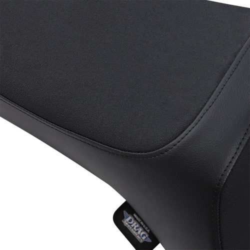 Predator III Slip Stop™ Seat 08030696