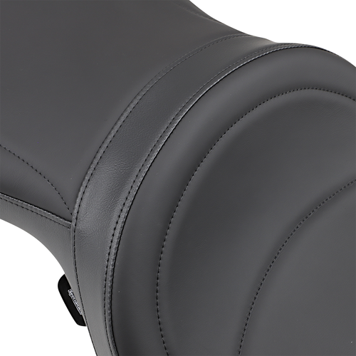 Low-Profile Wide Touring Seat 08040298 Low-Profile Wide Touring Seat 08040298
