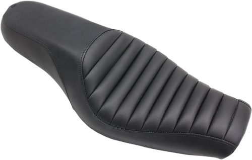 Profiler™ Tuck-n-Roll Seat 08040571 Profiler™ Tuck-n-Roll Seat 08040571