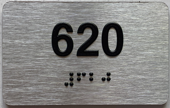 apartment number 620 sign